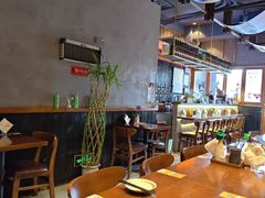 -8PINTS八品脱·日料·烧鸟·精酿小酒馆(莘庄店)