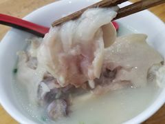 -雷祖芳老妈蹄花店