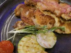 -樱花里音乐餐吧·牛扒椰子鸡(东圃店)