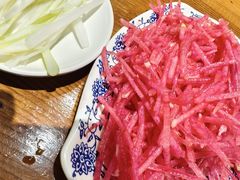 -老天桥酱肉烧饼夹肘子(天桥店)