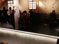 大堂-临街徽菜馆·正宗黄山味