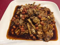 凉拌土鸡-百年粉蒸牛肉
