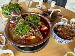 -大众跷脚牛肉馆·非遗传承单位(峨眉山店)