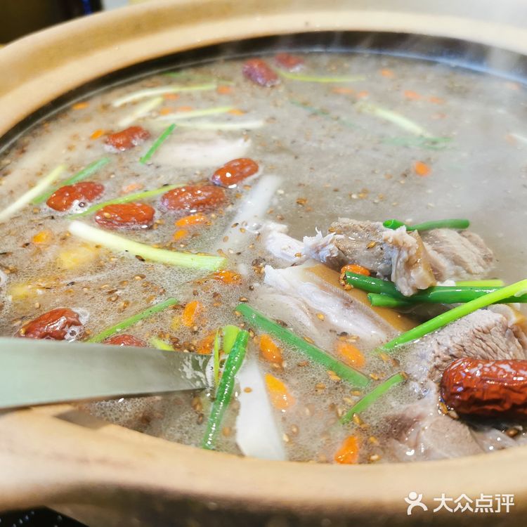 秋季养生秋菜👉炭火砂锅羊肉火锅❤️