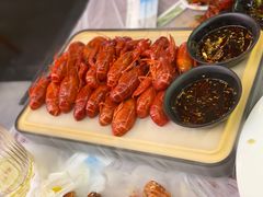 -肥肥虾庄·金牌油焖大虾(汉口城市广场店)