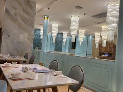 大堂-孔雀云贵川·融合菜(长宁来福士店)