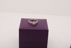 美-威德钻石-克拉钻大本营(南京东路店)