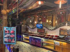 -老牌坊云南鱼豆花火锅(爱建店)