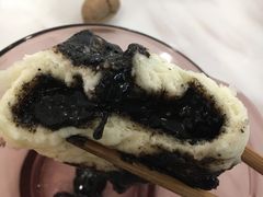 黑芝麻包-老陶包子铺(南大西南村店)