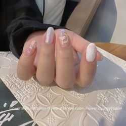 -花系美·美甲美睫精品店