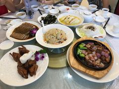 -麒麟山景大酒店岭南汇海鲜酒家(沙井店)