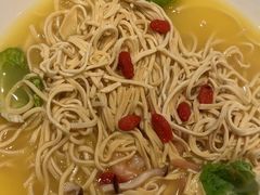 -桂满陇·蟹黄小笼汤包(巴黎春天浦建店)