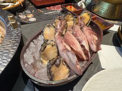 -牛YO寿喜烧·铁板烧和牛火锅自助(市府恒隆店)