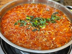 -黄利砖万峰林布依特色酸笋牛肉馆