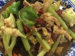 大席小炒-十二道丰味·徐州土菜·烧烤(何山路店)