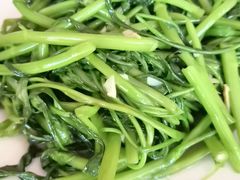 -四更周店烤乳猪
