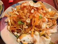 -Cuc Gach Quan Restaurant