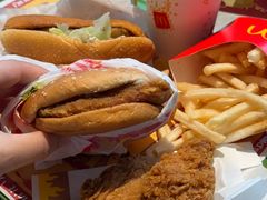 -麦当劳(浦江镇绿地乐和城店)
