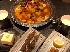 沙湾原始大盘鸡-丝路金桃·新疆菜(徐汇店)