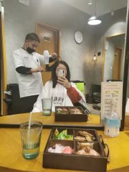 -时尚殿堂明星门店