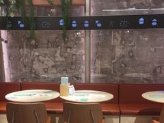 -老乡鸡(上海白玉兰广场店)