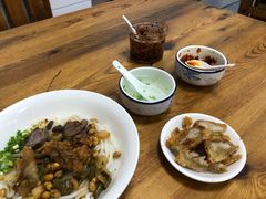 -牛八宝桂林米粉(八里庄店)