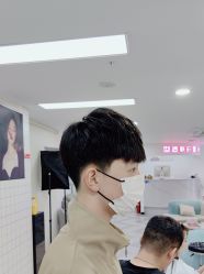 -米娜护肤造型