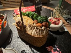 -三出山火锅(南京万象天地店)