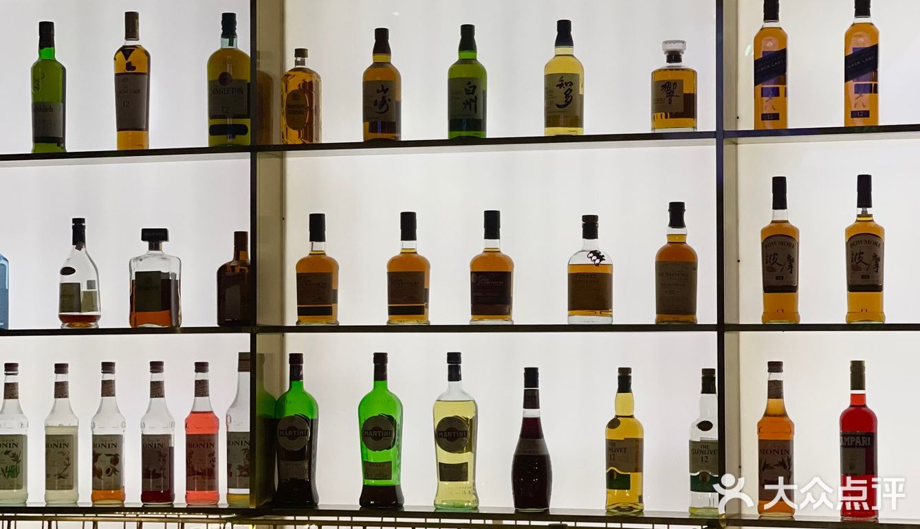 这家宝藏烧鳥威士忌吧居然还有驻唱