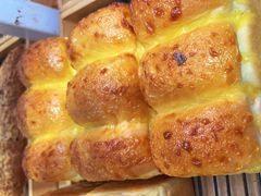 -焙丽拾光(麦凯乐直营店)