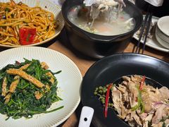 -贯贯吉·清真餐厅(浙江中路店)