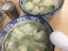 鱼汤荠菜馄饨-易家桥黄忠明点心铺(易家桥菜市场店)