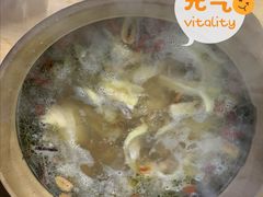 炭炉果鸡煲-威邵鸡煲(西华路总店)