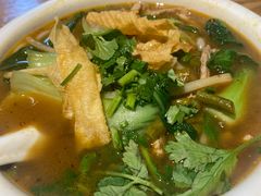 -牛八宝桂林米粉(八里庄店)