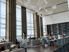 -深圳国际会展中心希尔顿酒店(前海华发冰雪世界店)