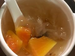 桃胶木瓜银耳汤-路小缦·珍馐美馔(市心北路店)