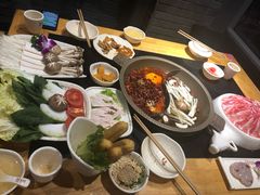 -潘小辣鲜肉老火锅