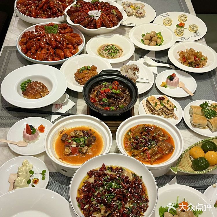 洛阳!夏天的快乐被我找到了!!小龙虾吃到爽!