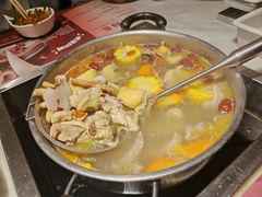 -尚尚仙·酸汤猪手·猪肚鸡火锅(华联万柳购物中心店)