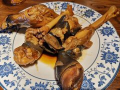 胡辣羊蹄-艾丁湖烤全羊西域文化主题餐厅(新天润店)