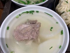 大骨头萝卜汤-大壶春生煎(四川中路店)