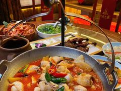 -老滇山寨•云南特色菜•地方菜•民族风情歌舞表演(金碧店)