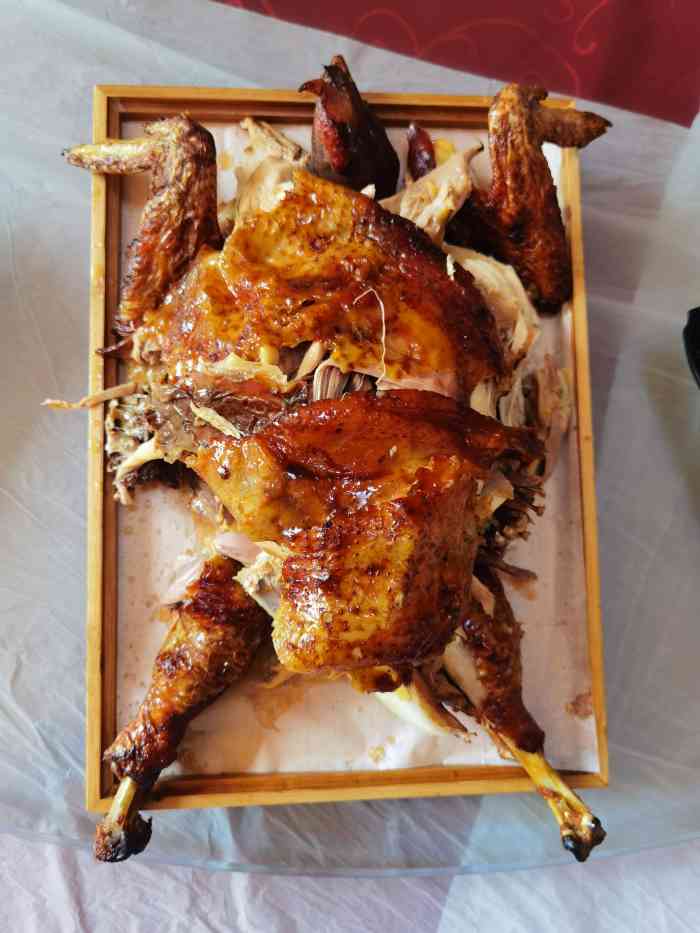 这个地方是朋友带着去的 总之就是远 我从东边到西边.