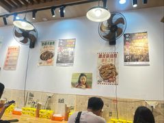 -柳州肥姨妈大骨螺蛳粉(江宁万达店)