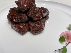 沪市牛肉粒-屋里厢上海菜馆