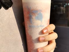 莓莓芝士茉香茶-瑞幸咖啡(国际珠宝交易中心店)