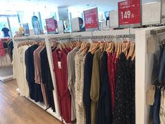 -优衣库(上海颛桥万达广场店)