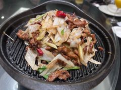 葱爆羊肉-粗茶淡饭·隐庐私厨(东亭店)