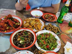 -冶建镜子·老南昌大排档·江西虾王(总店)