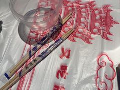 -肥肥虾庄·金牌油焖大虾(汉街SKP店)